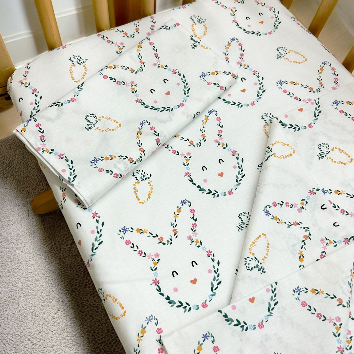 997-bunny Σεντόνια λίκνου σετ 3τμχ με λάστιχο, Bunny - Image 1