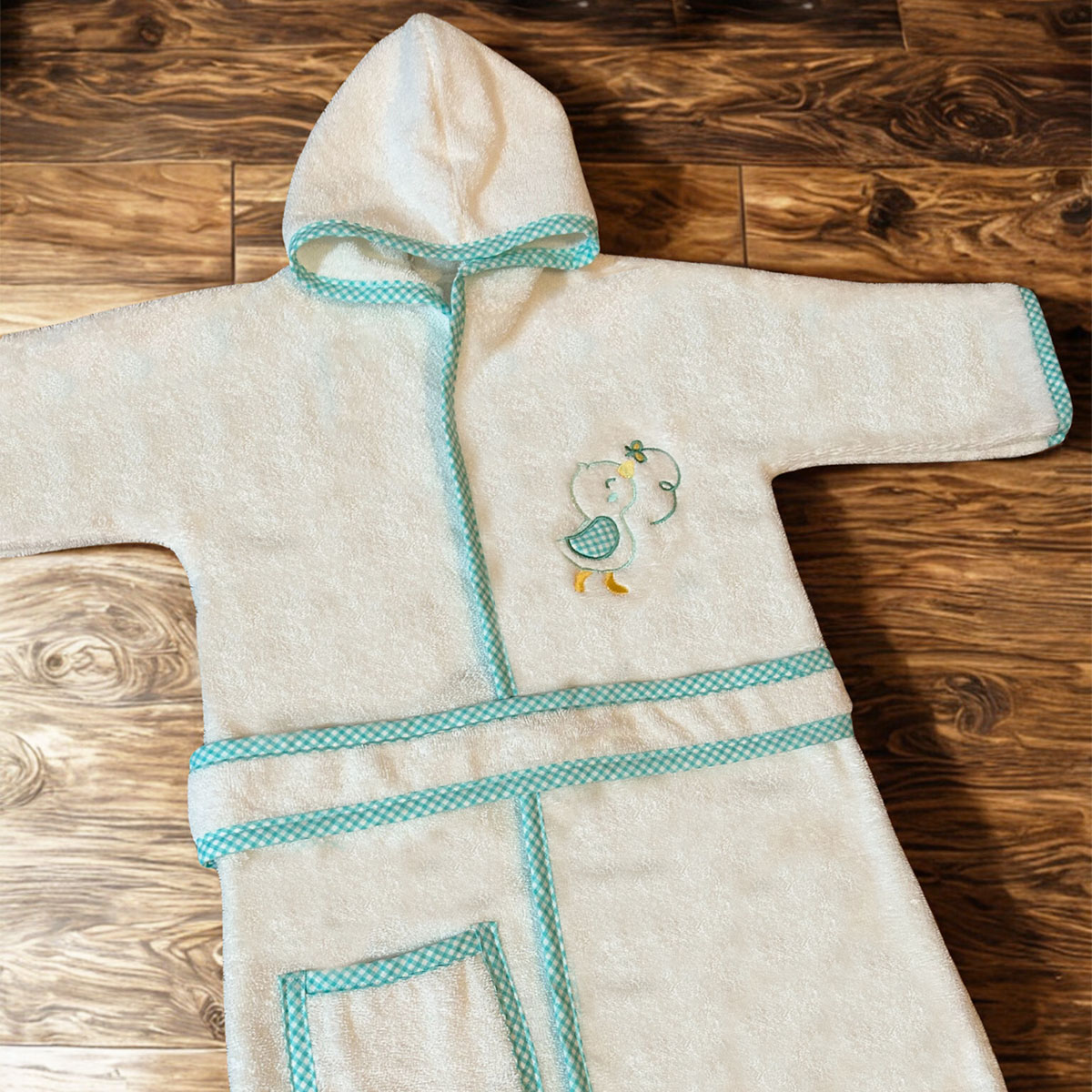 Παιδικό μπουρνούζι με κέντημα, Παπάκι